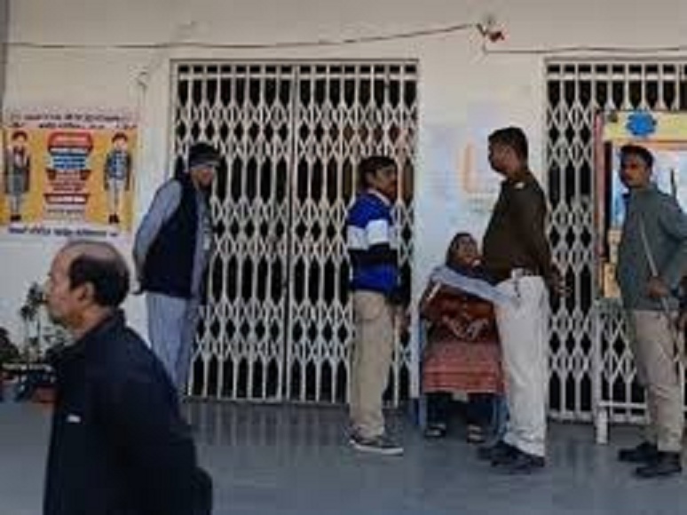 bhopal,Teacher accused , molestation  