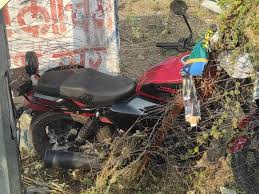 datia, High speed bike ,collided with electric pole