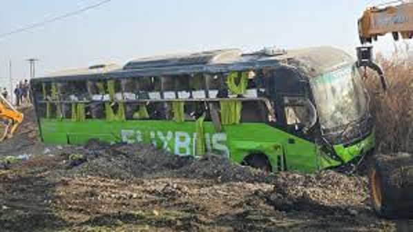 agarmalwa, Passenger bus ,overturned 