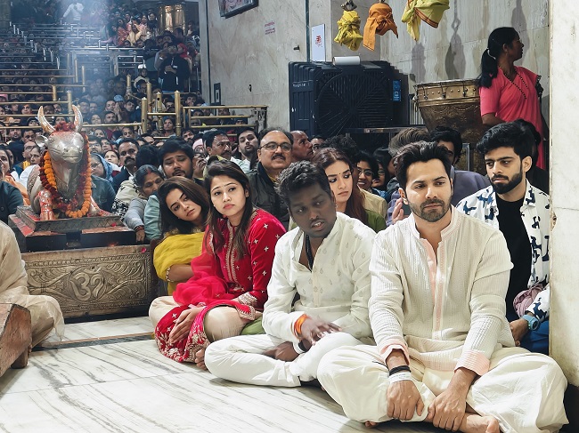 ujjain, Varun Dhawan ,visited Baba Mahakal