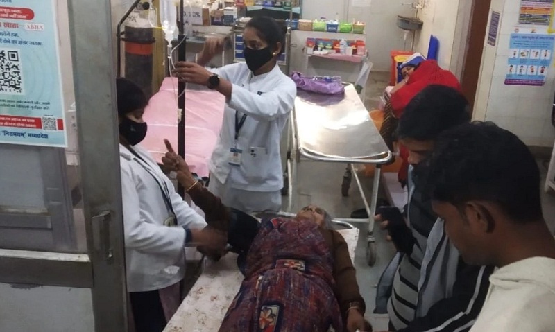 katni, Eight members, eating kodo roti