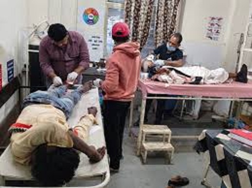 raisen, Auto filled with passengers ,bike collide 