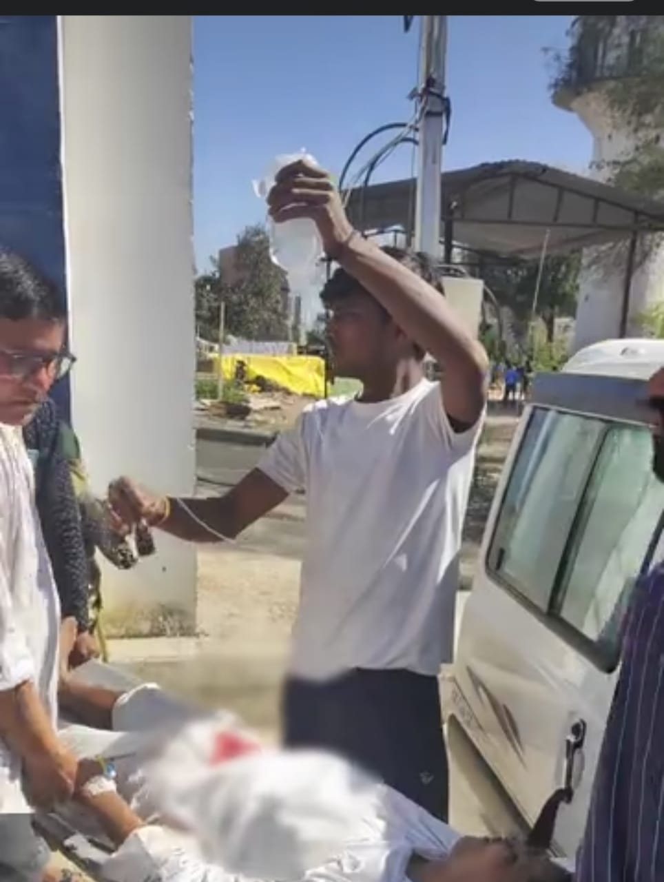 rajgarh,  dispute over breaking, nephew stabbed  