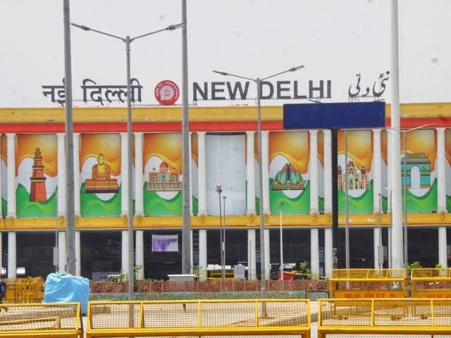 new delhi,Sale of platform tickets,stopped  