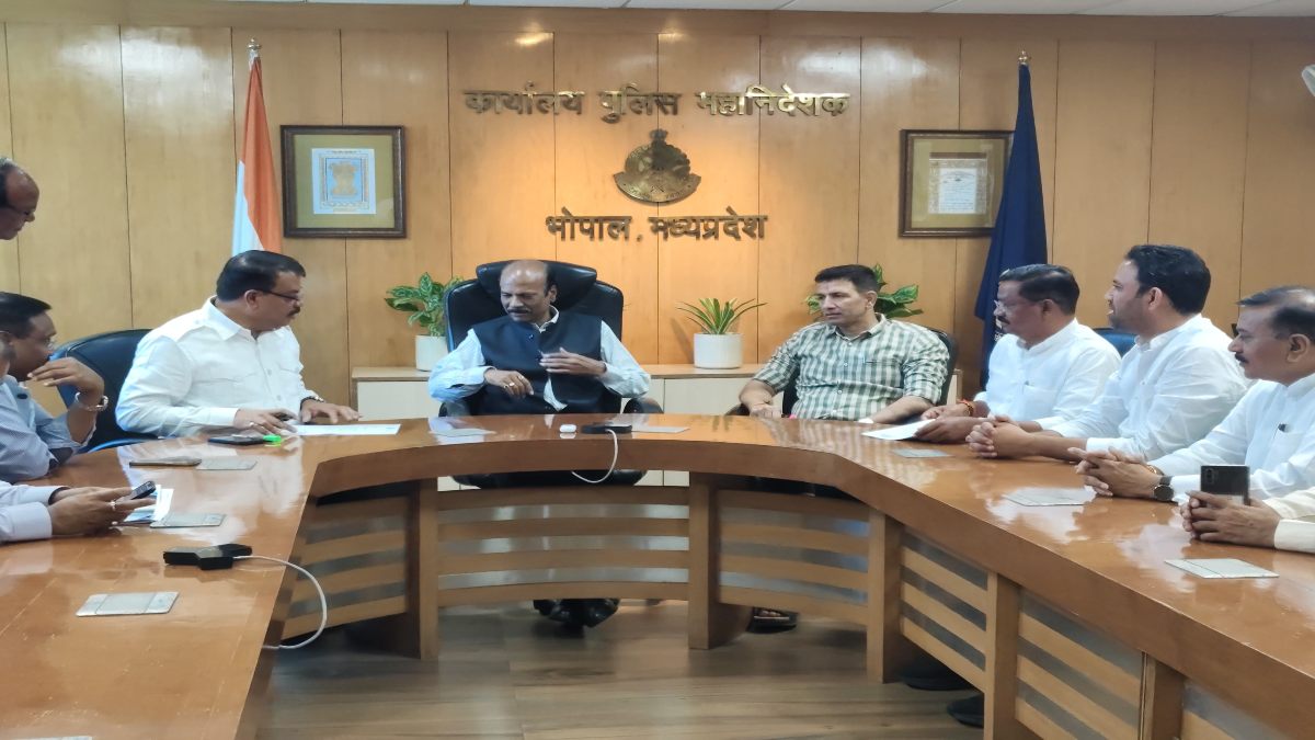 bhopal, Congress leaders ,met DGP  