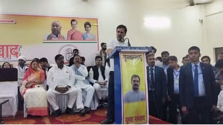 raibareli,Government is benefiting , Rahul Gandhi