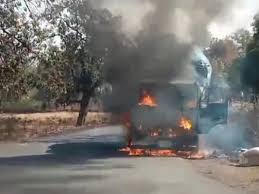 sehdol,   mini truck , Bhilai caught fire