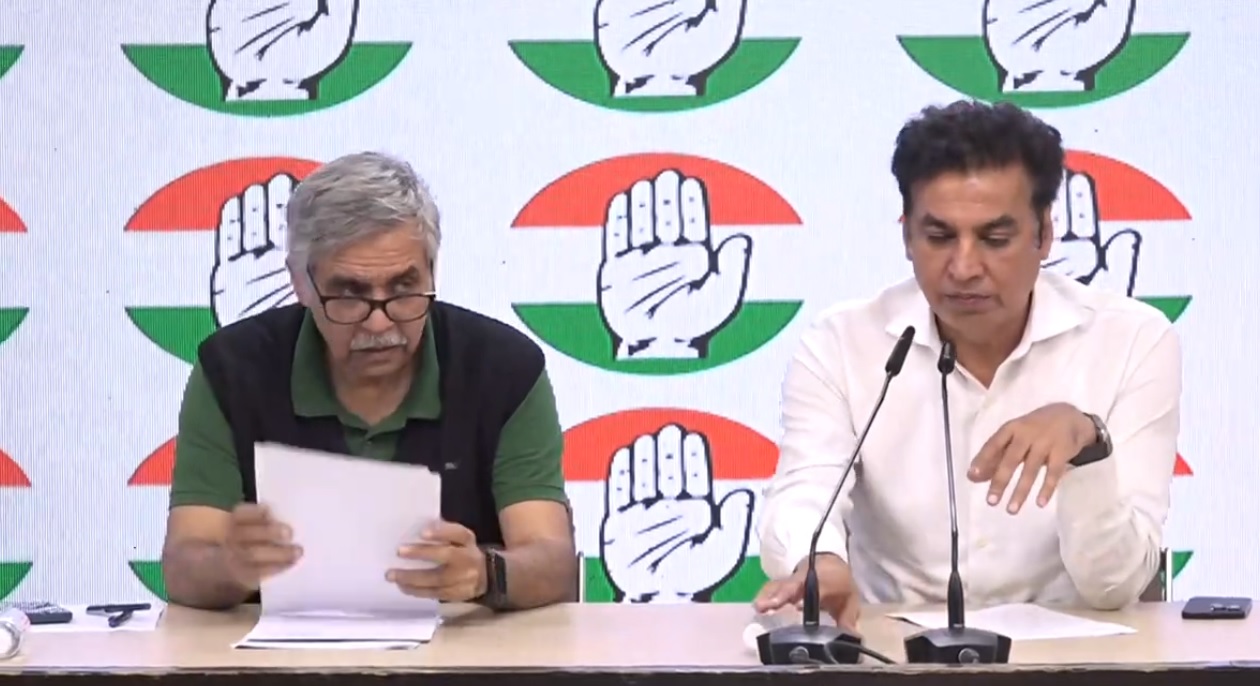 new delhi,  CAG reports, Congress