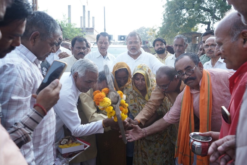 bhopal,   JC mill workers , Energy Minister Tomar