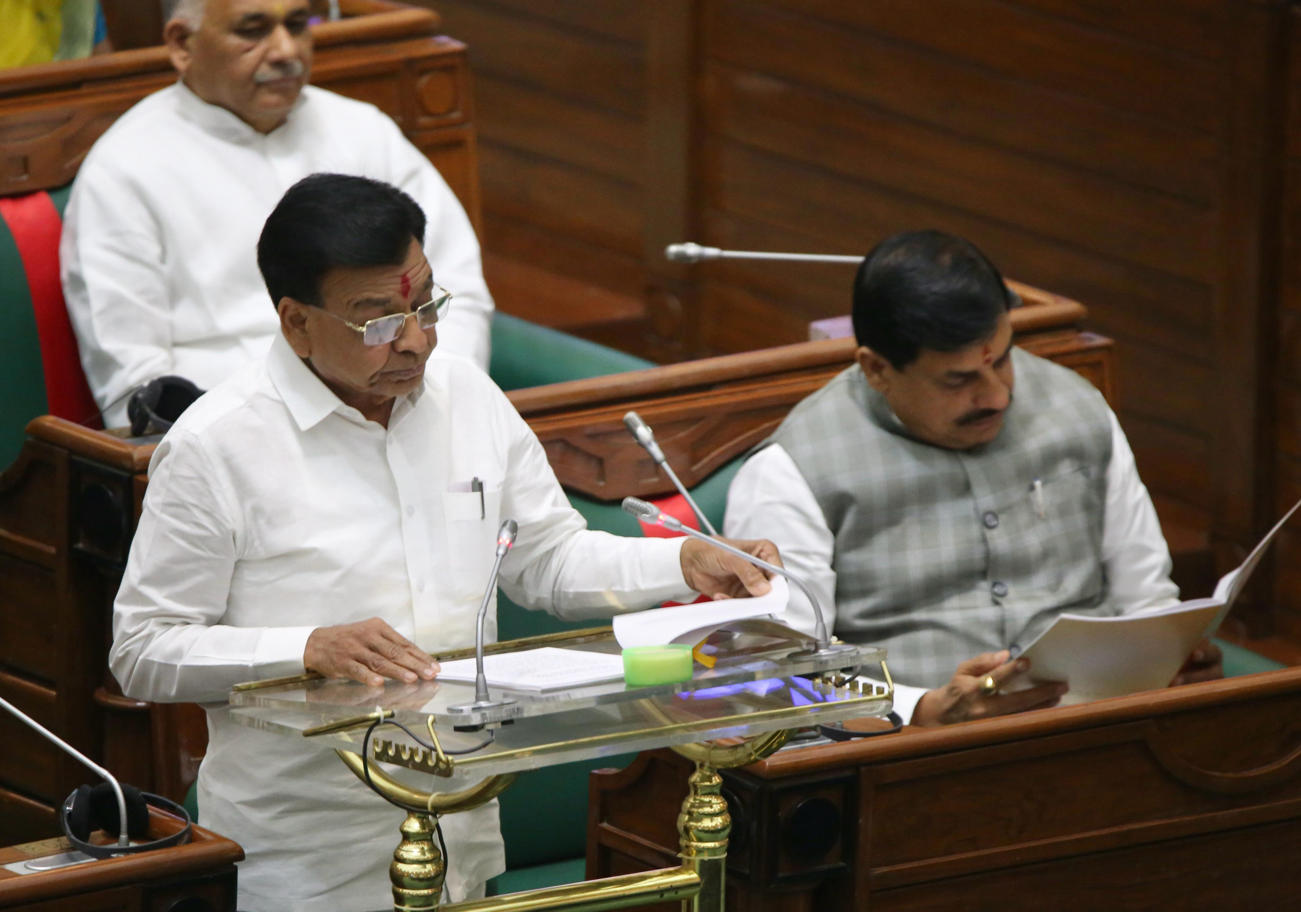 bhopal, Finance Minister Devda, presented a budget  