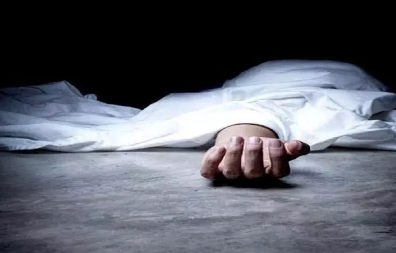 tikamgarh,   land dispute,   goons beat 