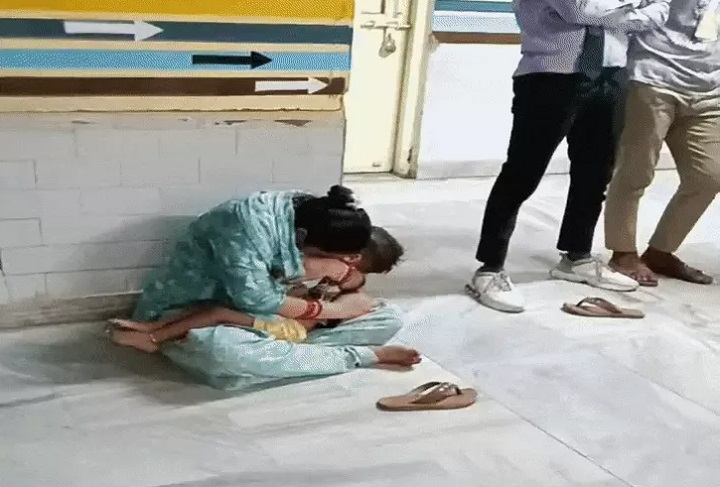 rewa,    child died, gram got stuck 