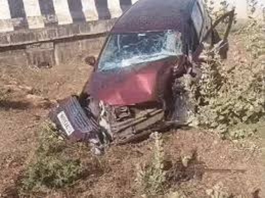 shivpuri, Ertiga car lost control , doctors died