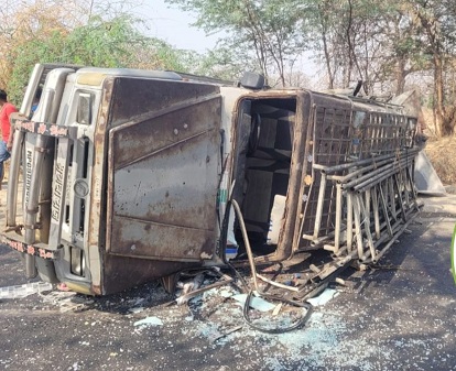 alirajpur,   storm vehicle  , one died