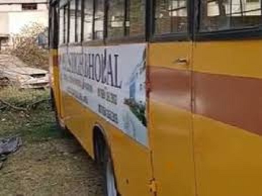 tikamgarh, Head-on collision , two buses  