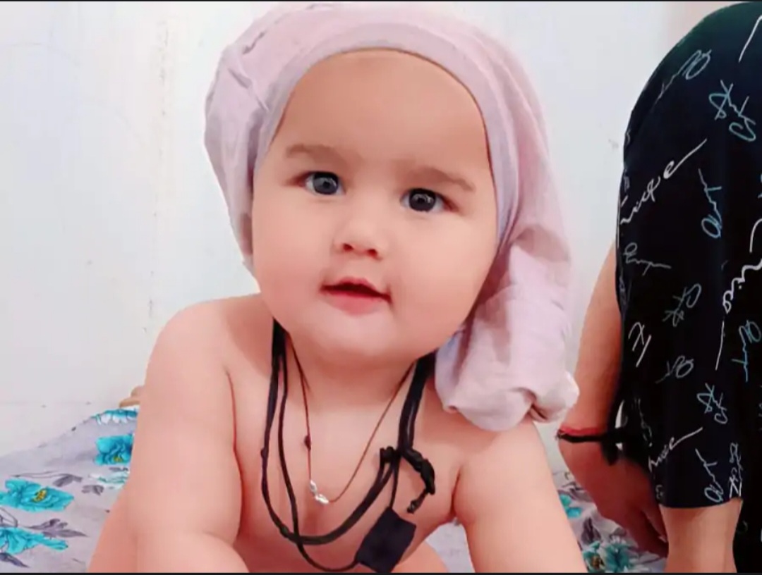 shivpuri,   eight-month-old child, swallowing a balloon