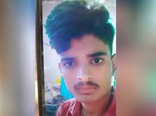 bhopal,   Itkhedi,  committed suicide  