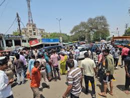shajapur, Opposition  team, remove encroachment 