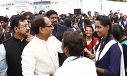 मुख्यमंत्री  शिवराज सिंह चौहान 