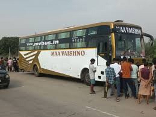 maihar,   tourist bus , crushed two bike riders