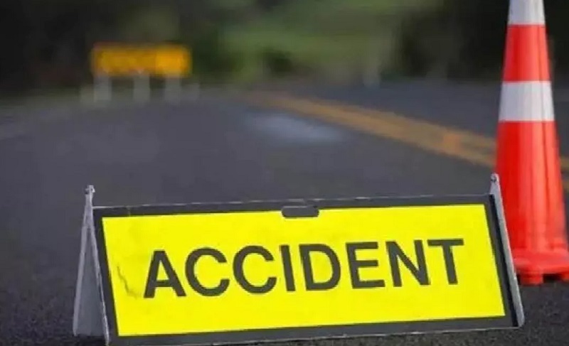 shivpuri, Car collided with bike, four people   died