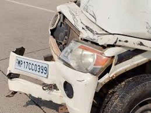 maihar, Bolero full of baraatis ,overturned in Maihar 