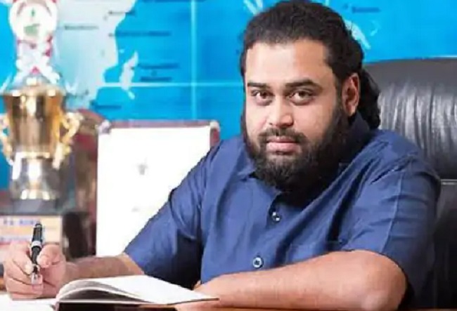 indore,  married   Brahmin ,wear a burqa