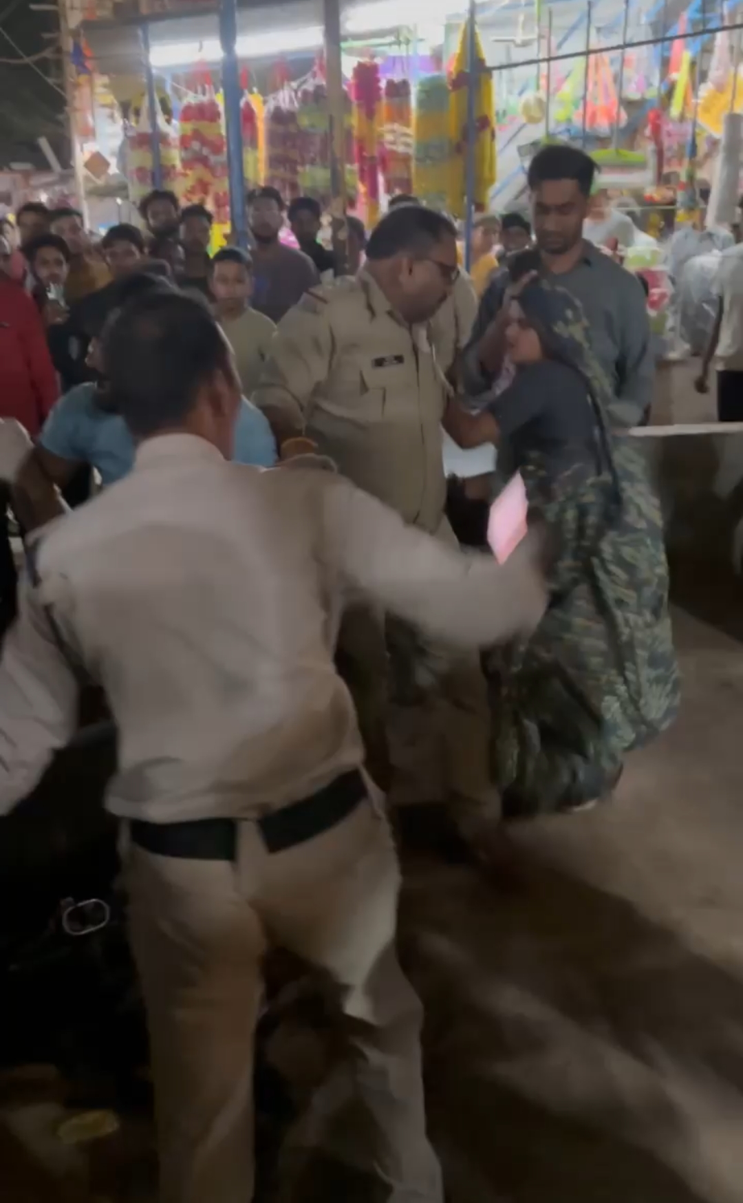 jabalpur, TI accused ,holding his hair