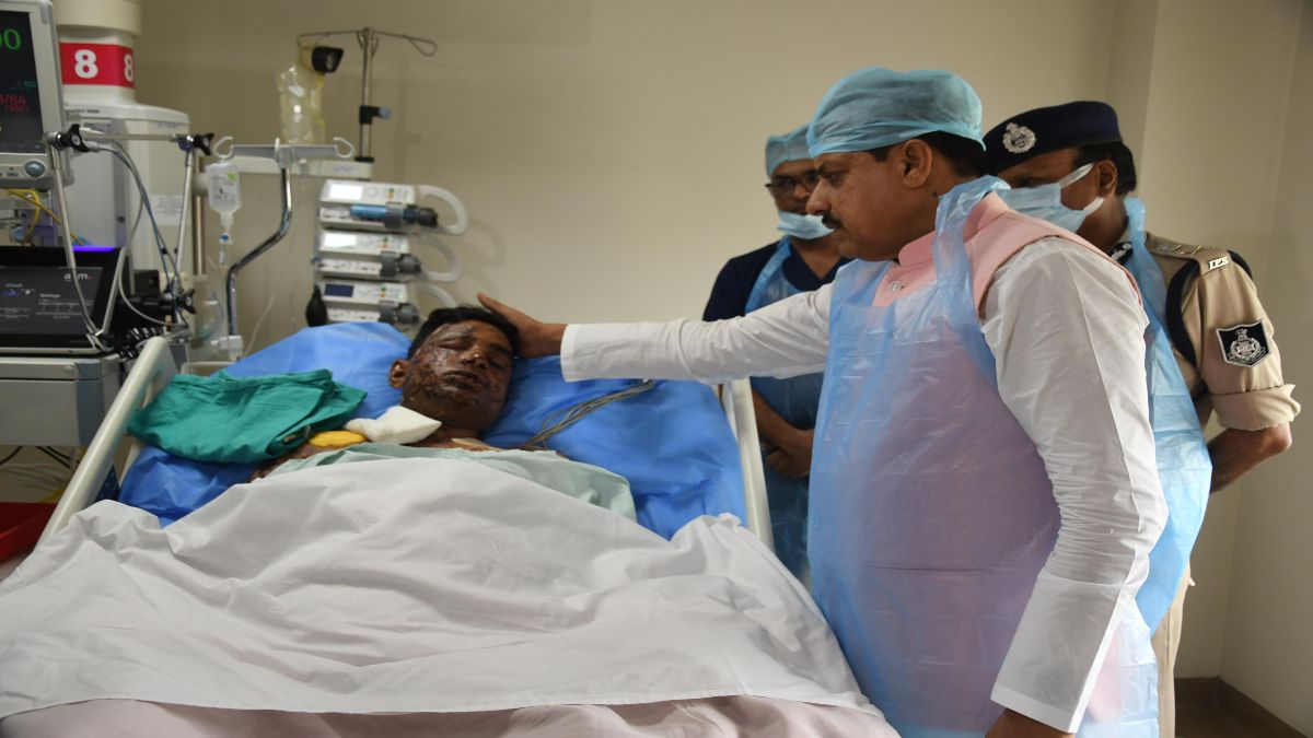 bhopal,  Chief Minister, reached the hospital  