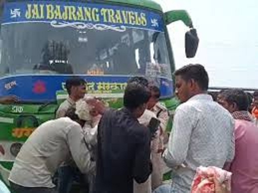 shivpuri,  body of driver, passenger bus
