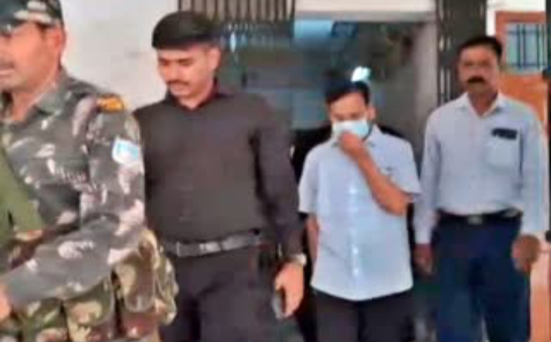 ranchi, Liquor scam, Vinay Chaubey and Gajendra Singh  