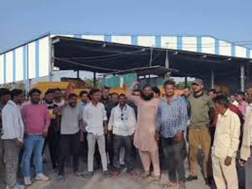 bhopal, Angry Safai Mitras ,non-payment of salary