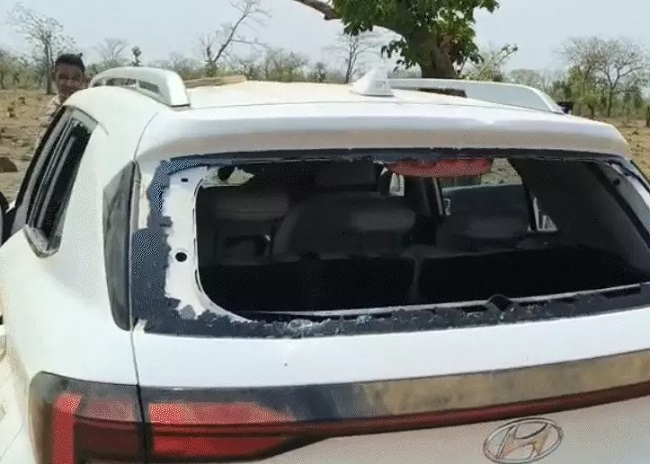 deopur,   remove encroachment , attacked