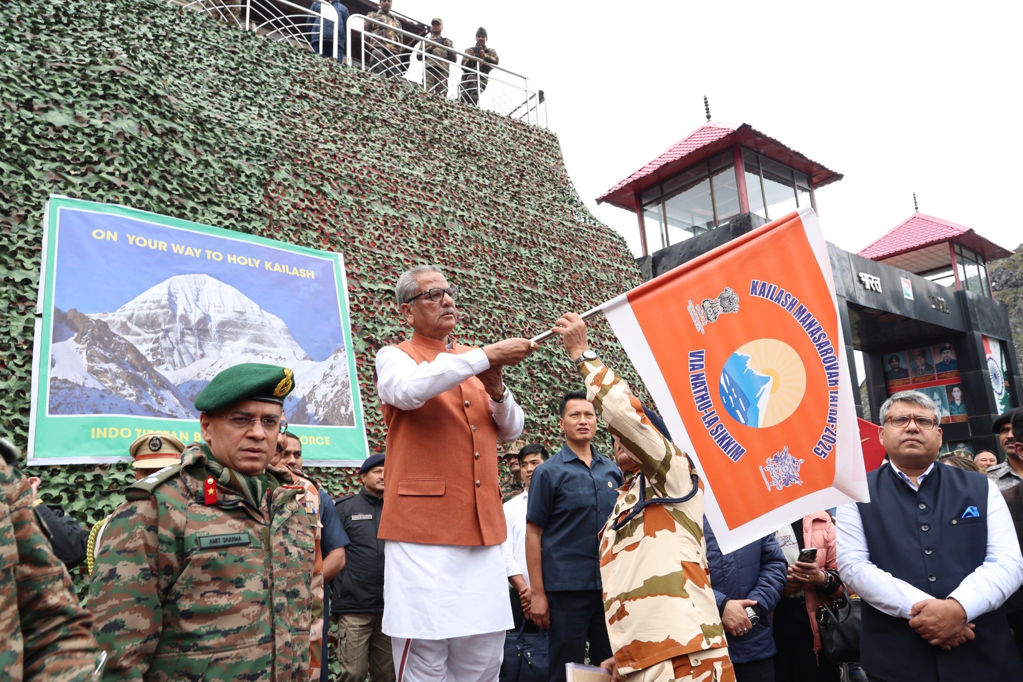 gangtok,   Governor flagged off , Kailash Mansarovar pilgrims