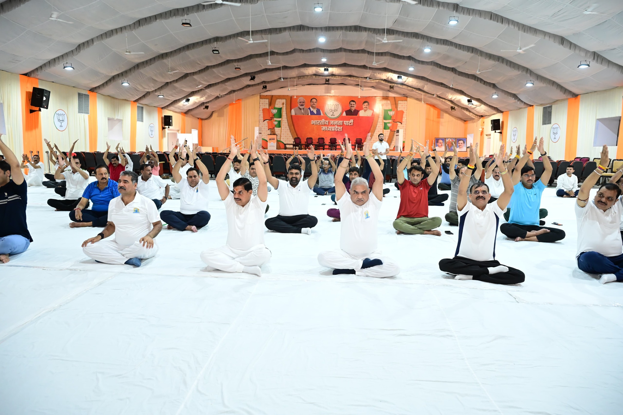 bhopal, Yoga paves , Shiv Prakash
