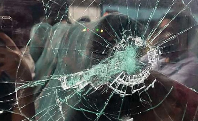 gwalior, Stone pelting , Shatabdi Express  