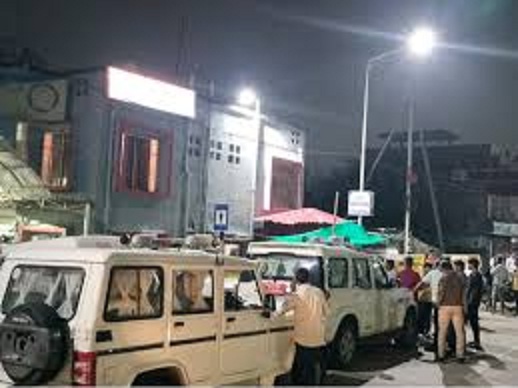 bhopal,  young man, stabbed to death 