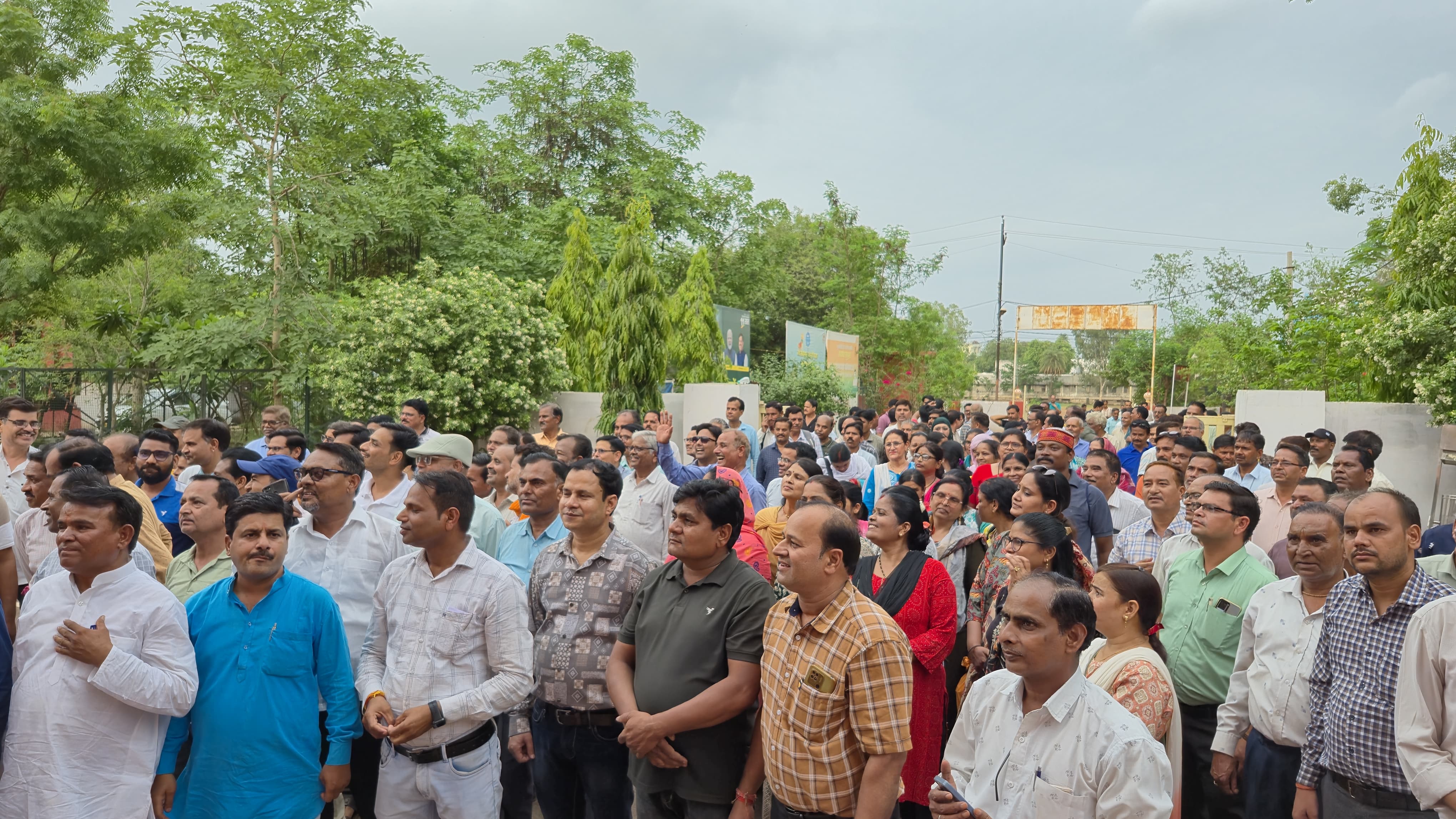 shivpuri,Teachers   street, e-attendance