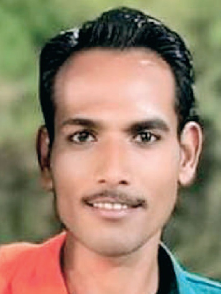 ujjain,   young man , killed by crushing  