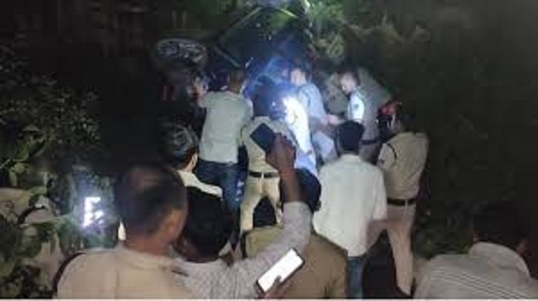 gwalior,   uncontrolled car ,crushed the Kanwariyas 