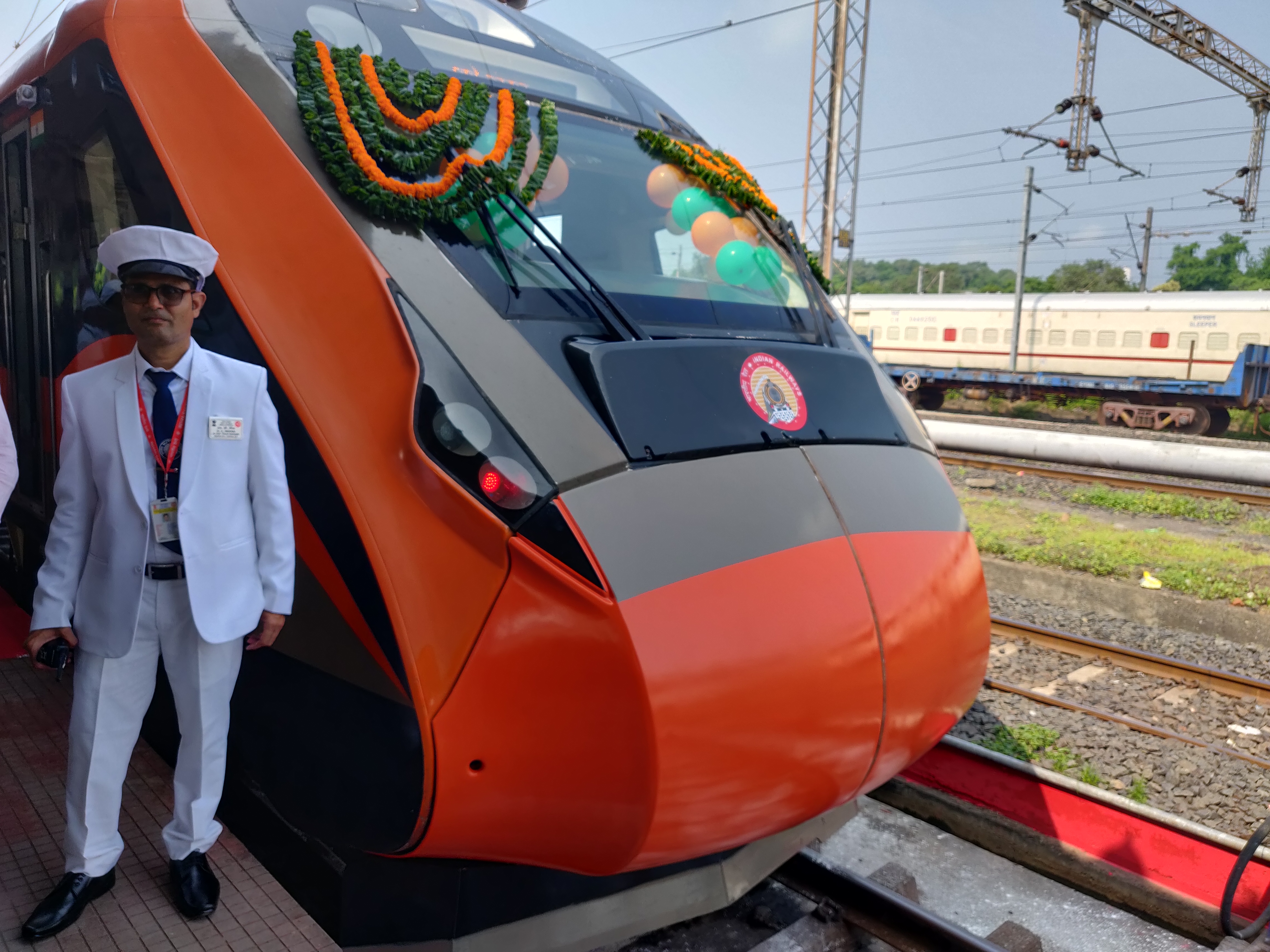 new delhi, Prime Minister , Vande Bharat train 