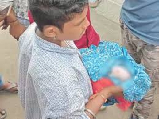 indore,  body of a newborn, Choithram Mandi  
