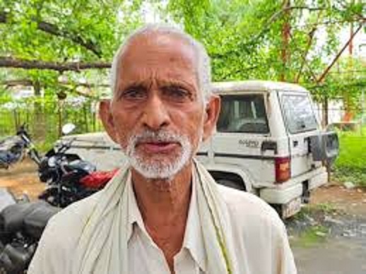 sidhi, Patwari accused , demanding bribe