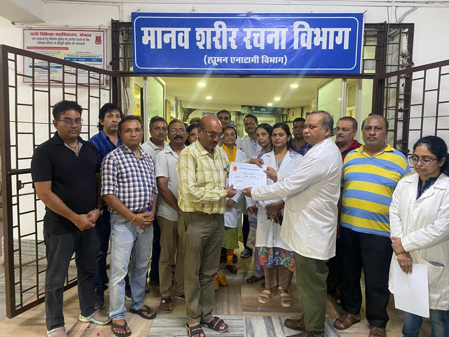 bhopal, body donation ,state honors