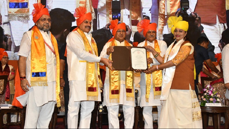 bhopal, Students  grateful ,Governor Patel