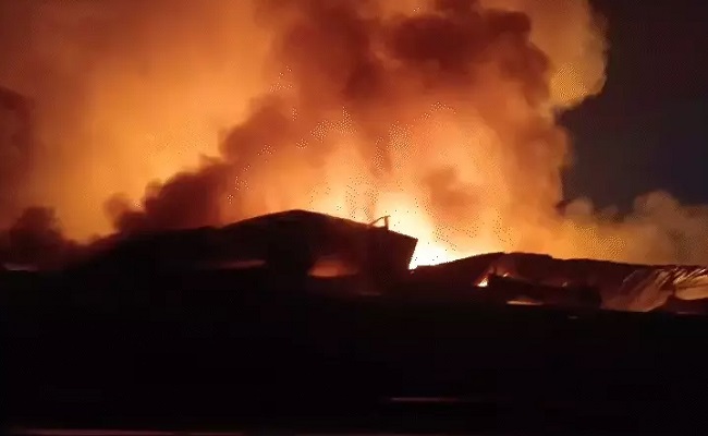 indore,  heavy fire outburst ,chemical factory