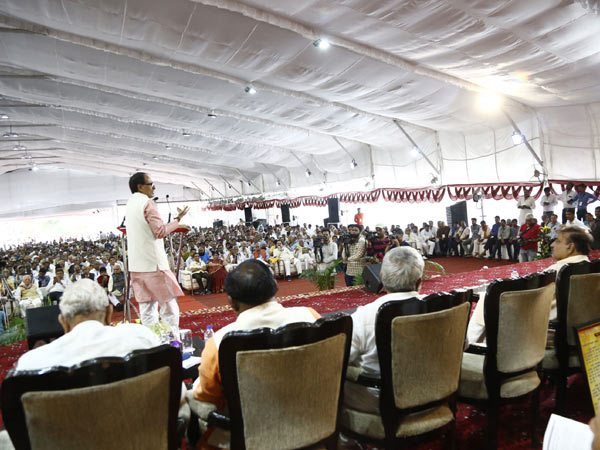  केन्द्रीय रसायन एवं उर्वरक मंत्री  अनन्त कुमार 