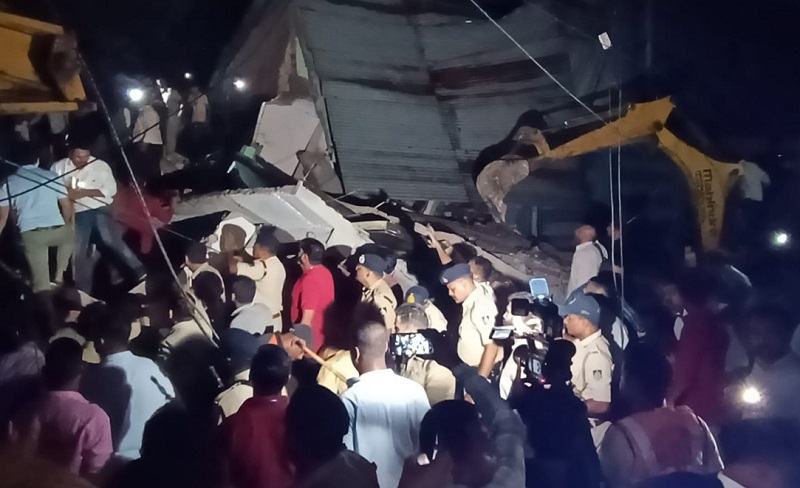 indore, Three-storey house ,collapses , two dead