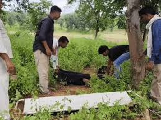 tikamgarh,   woman threw , hanged herself  