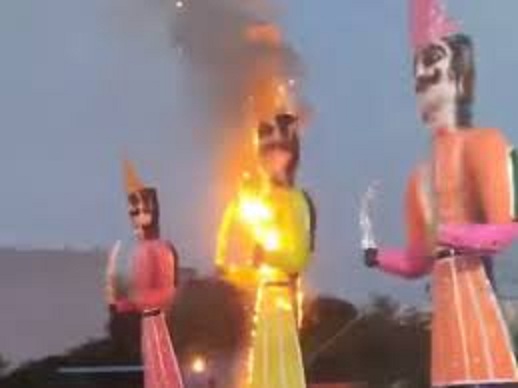 bhopal, Miscreants burnt ,Ravana  